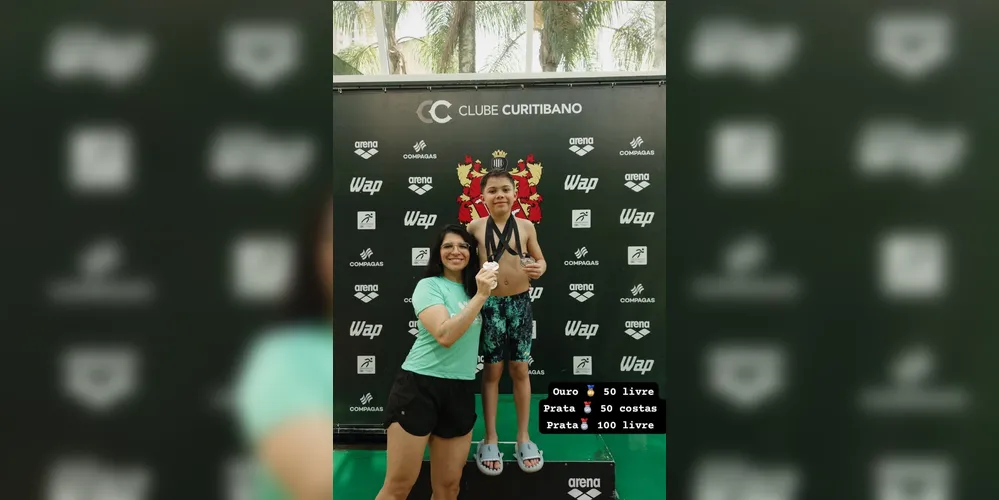 Imagem ilustrativa da imagem Atletas de Ponta Grossa conquistam 45 medalhas em campeonatos de natação