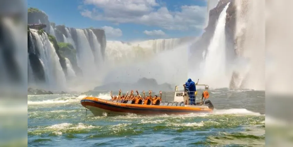 Passeio do Macuco Safari é um dos mais radicais e chega pertinho das Cataratas do Iguaçu