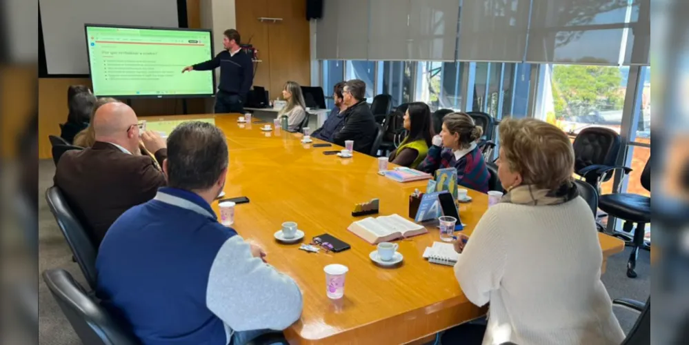 Prefeitura recebeu a apresentação da Secovi-PR