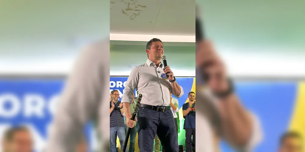 Imagem ilustrativa da imagem Moro, Filipe Barros e Rosangela Moro apresentam propostas no Noroeste do Estado