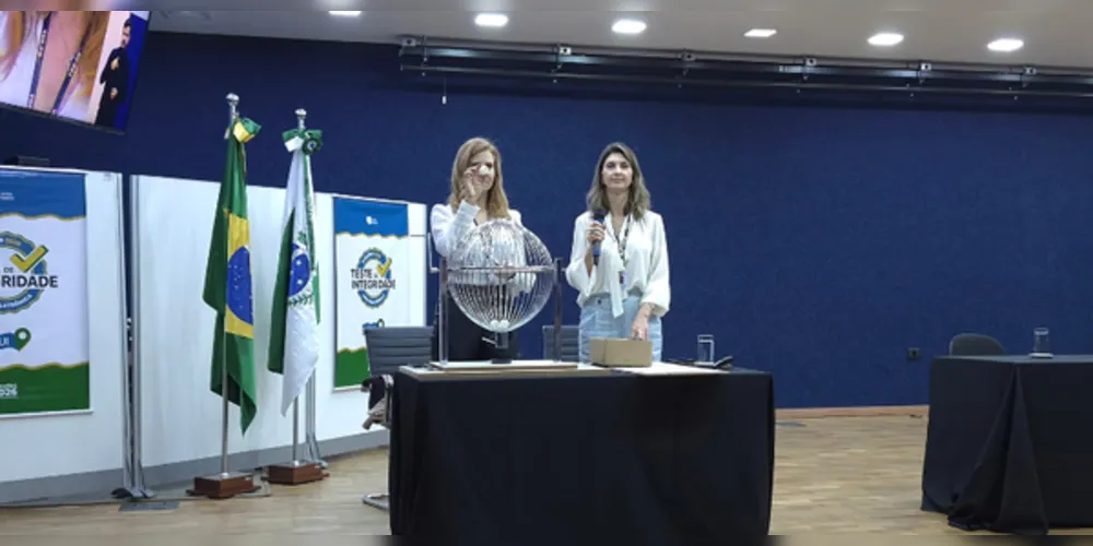 A cerimônia contou com a presença da presidente do TJPR, desembargadora Lidia Maejima.
