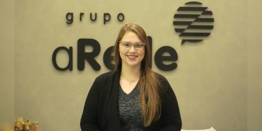 Ingrid Oliveira, gerente de vendas do hotel Ramada Encore em Ponta Grossa