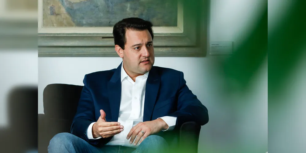 O governador do Paraná, Ratinho Junior (PSD).