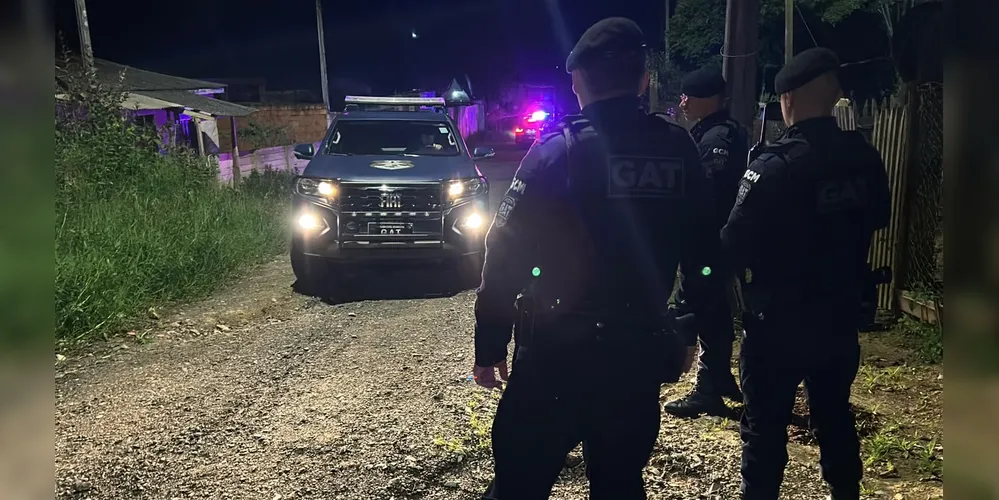 Após ser abordado pela Guarda Municipal, o suspeito voltou a ameaçar a vítima e foi levado à delegacia