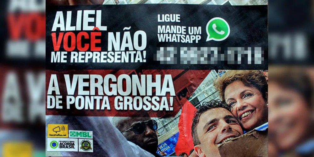 Panfletos foram distribuídos nas ruas de Ponta Grossa
