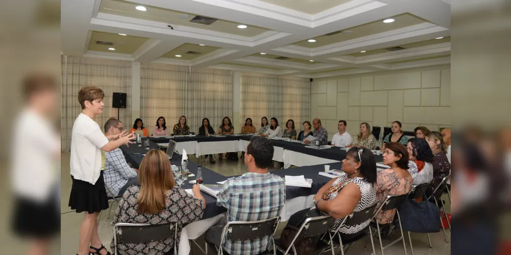Reunião com Ouvidores Regionais de Saúde aconteceu em Curitiba