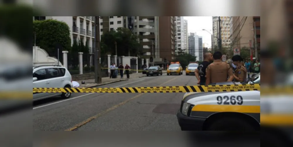 Troca de tiros deixou um morto no Batel, em Curitiba