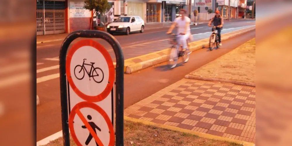 Acidentes entre carros e bicicletas causaram 10 mortes no Paraná em 2016