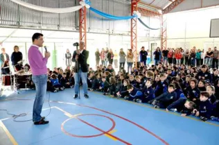 Imagem ilustrativa da imagem PG reinaugura escola na Vila Bom Jesus