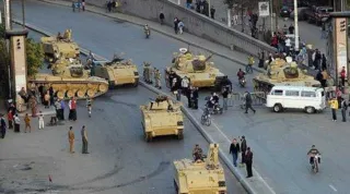 Imagem ilustrativa da imagem Exército toma o poder na Turquia