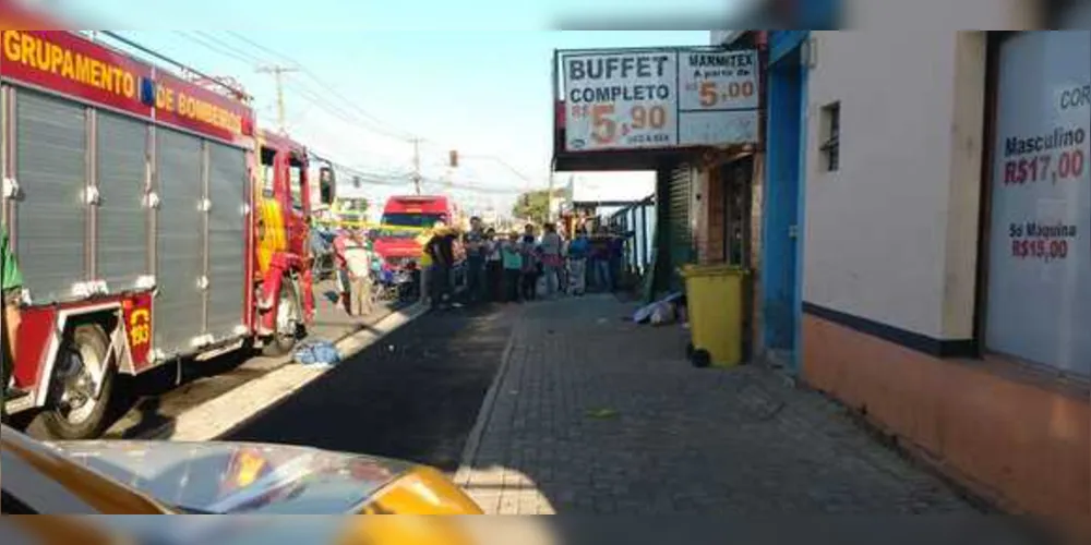 Imagem ilustrativa da imagem Dois morrem e um é baleado em bar de Curitiba