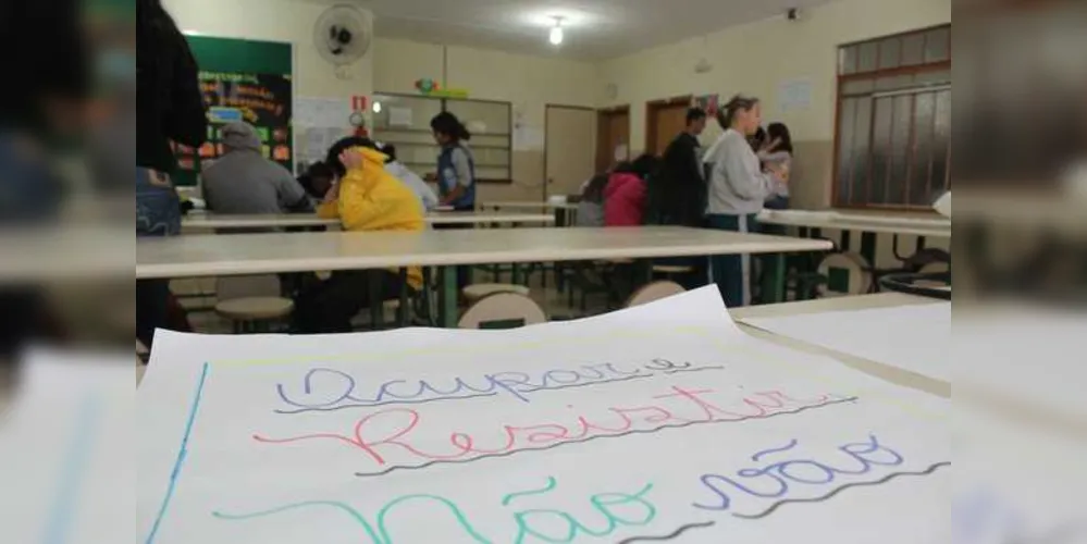 Imagem ilustrativa da imagem Alunos ocupam Escola José Gomes do Amaral em PG