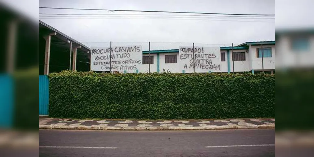 Imagem ilustrativa da imagem Estudantes ocupam Escola Cavanis em Castro
