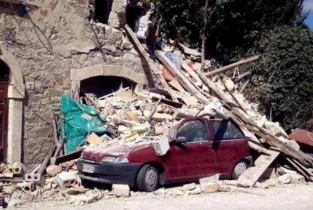 Imagem ilustrativa da imagem Apesar de resgates, Itália conta 268 mortos após terremoto