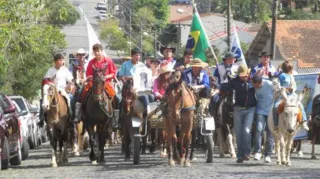 Cavalgada tradicional em Irati acontece quinta-feira