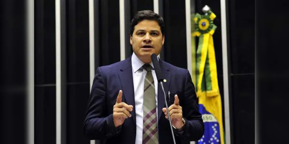Sandro acredita que a reforma previdenciária é "fundamental" e inevitável no Brasil