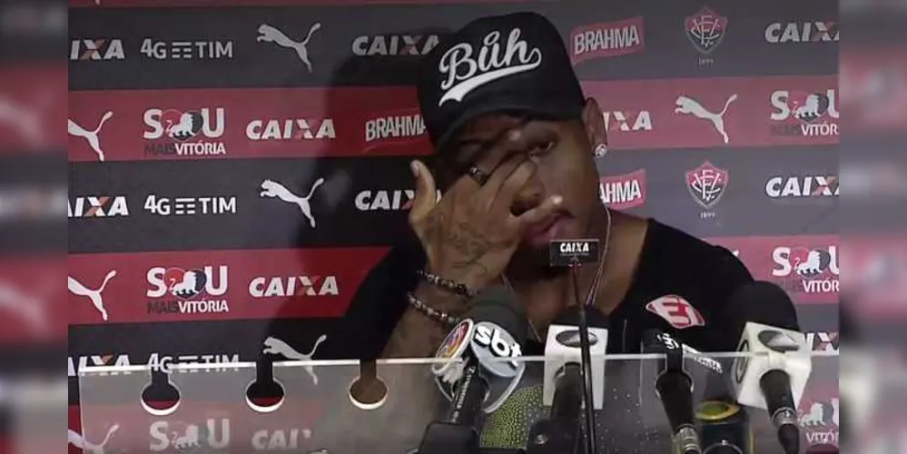 Atacante anunciou que deixará o futebol brasileiro