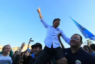 Marcelo Rangel comemora reeleição em Ponta Grossa