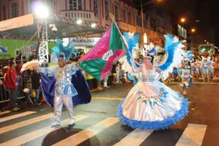 Carnaval será no fim de fevereiro em 2017.
