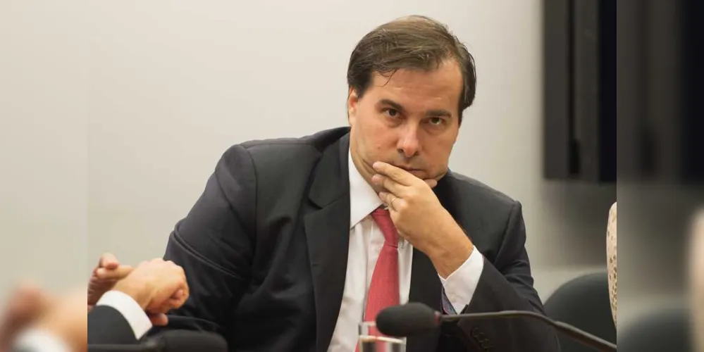 Rodrigo Maia (DEM) não poderá ser reeleito presidente da Câmara