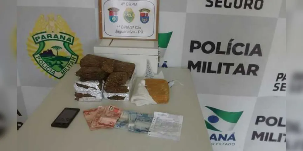 Imagem ilustrativa da imagem Polícia prende rapaz com drogas na Rodoviária de Jaguariaíva