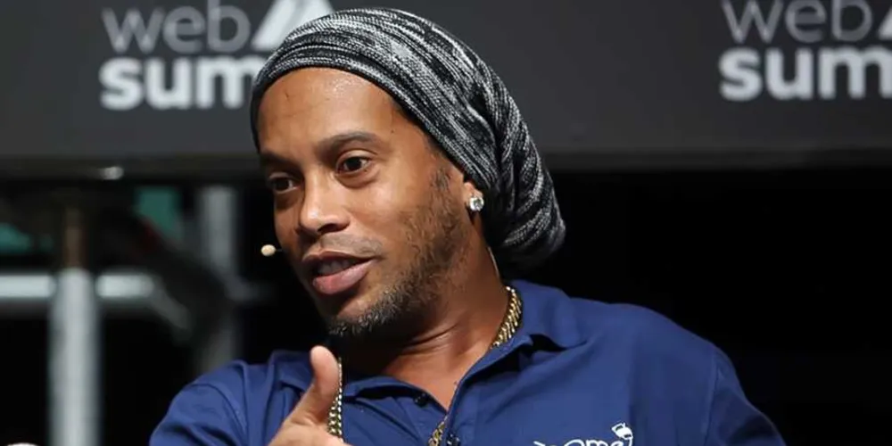 Imagem ilustrativa da imagem Coritiba encerra negociações com Ronaldinho