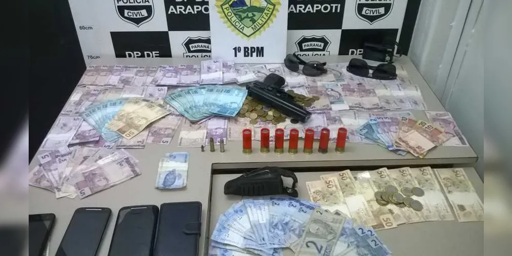 Imagem ilustrativa da imagem Polícia prende quadrilha de assaltantes de Correios e casas lotéricas