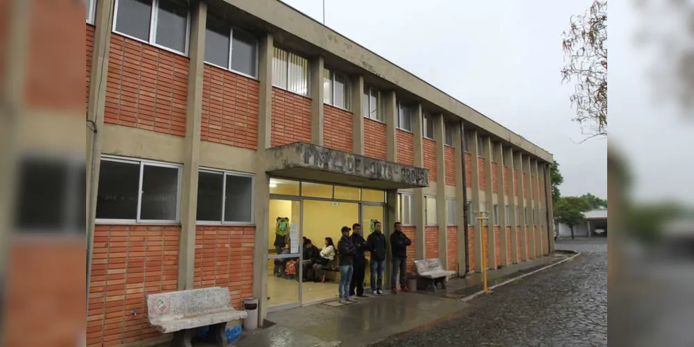 Vítima foi levada para a sede do Instituto Médico Legal (IML) em Ponta Grossa