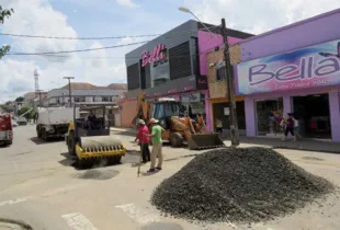Imagem ilustrativa da imagem Prefeitura de Irati inicia operação tapa-buracos