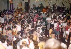Imagem ilustrativa da imagem Clube e banda querem resgatar carnaval de salão em Irati