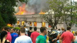 Imagem ilustrativa da imagem Incêndio destrói hospital em cidade do Paraná