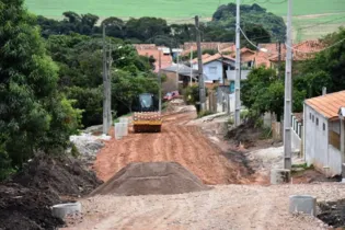 Imagem ilustrativa da imagem Carambeí inicia pavimentação de ligação entre bairros