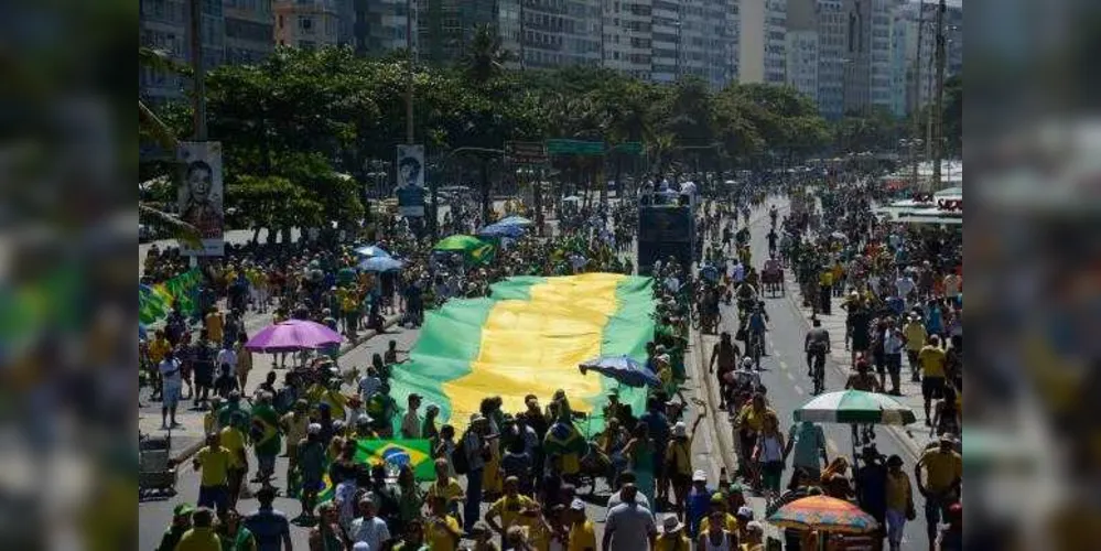 Manifestantes protestam no RJ / Foto: Agência Brasil