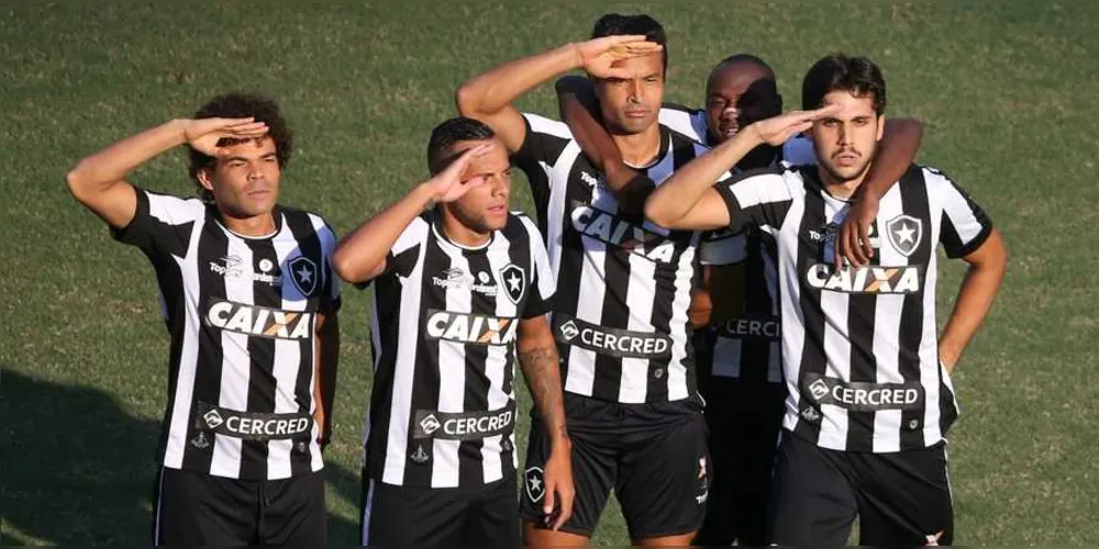 Imagem ilustrativa da imagem Botafogo vence o Fluminense por 3X1 e está na final