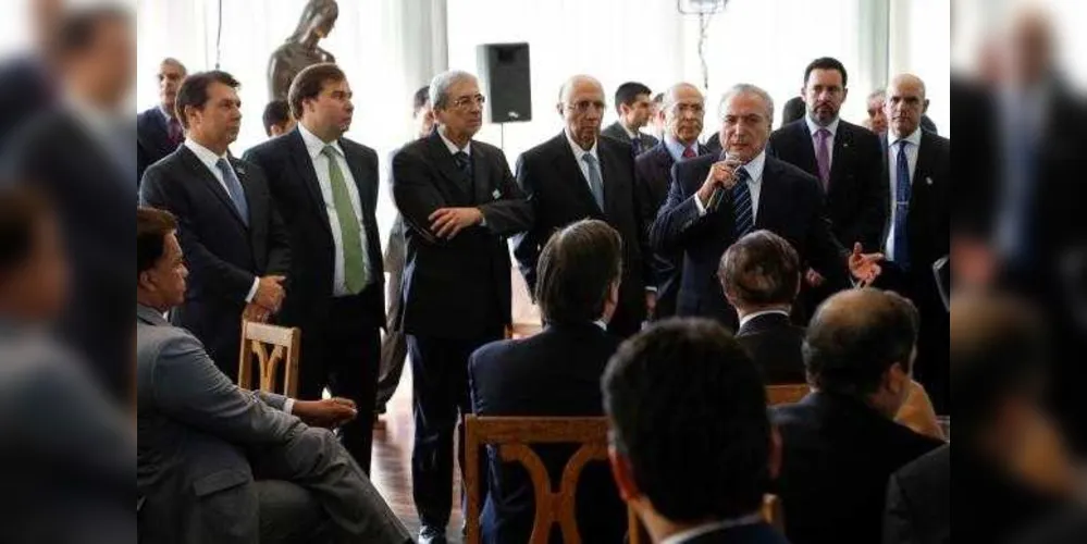 Presidente Michel Temer discute reforma da Previdência durante café da manhã com deputados e senadores da base aliada 