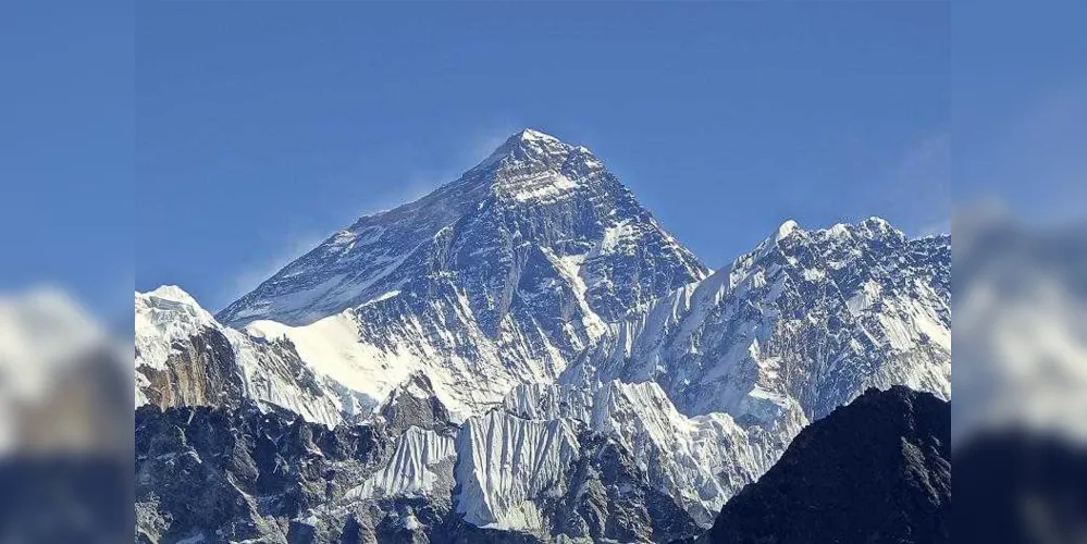 Imagem ilustrativa da imagem Alpinista de 86 anos morre ao tentar bater recorde no Everest