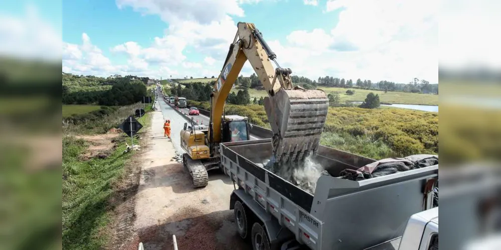 Imagem ilustrativa da imagem RodoNorte inicia nova etapa de obras de troca do asfalto na BR-277