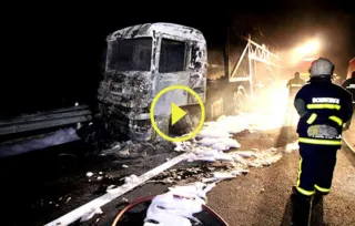 Imagem ilustrativa da imagem Caminhão pega fogo e motorista morre queimado