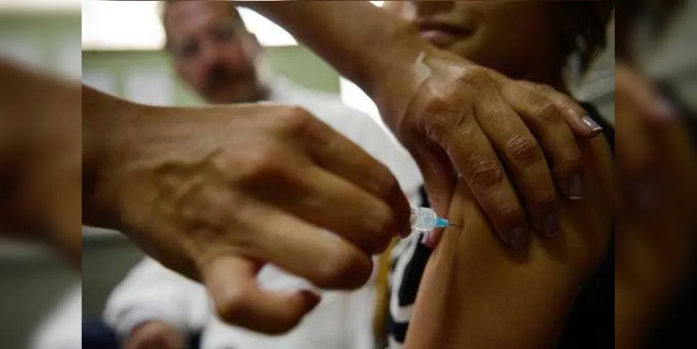 Imagem ilustrativa da imagem Mais de 380 mil meninos devem ser vacinados contra HPV no PR