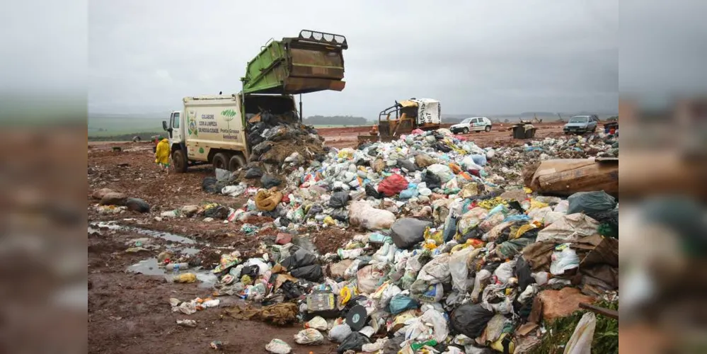 Aterro do Botuquara recebe o lixo produzido em PG há mais de 50 anos