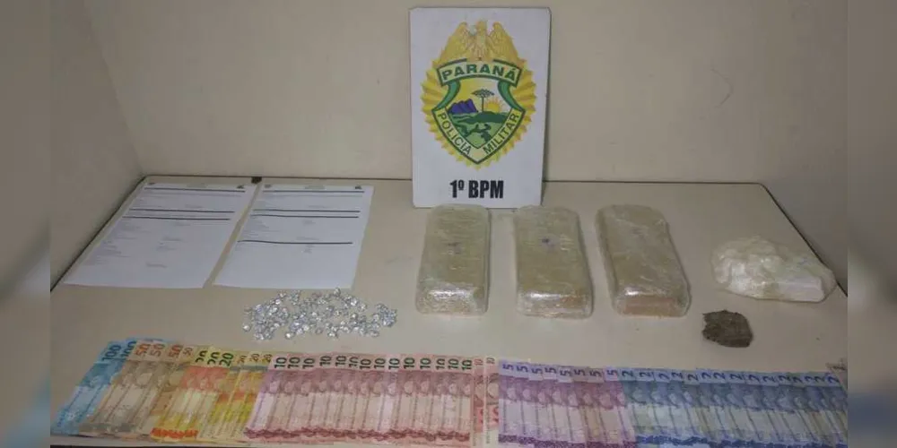 Mais de quatro quilos de drogas foram apreendidos, principalmente crack e cocaína | aRede/COP
