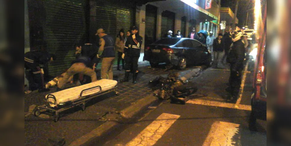 Acidente aconteceu na rua Balduino Taques, no cruzamento com a Julio de Castilho | Divulgação