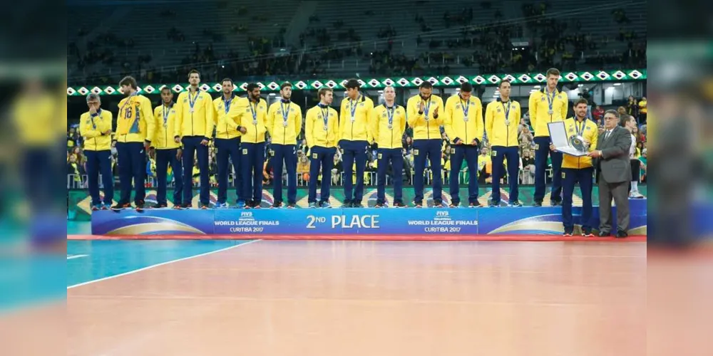 Imagem ilustrativa da imagem Seleção brasileira é prata na Superliga Mundial