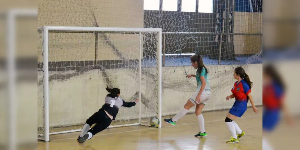 Jogos semifinais do futsal feminino acontecem no Ginásio Zukão | Divulgação
