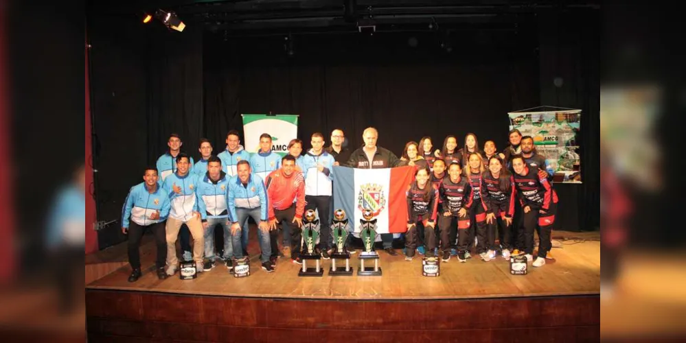 Imagem ilustrativa da imagem AMCG Esportes premia vencedores da Copa de Futsal
