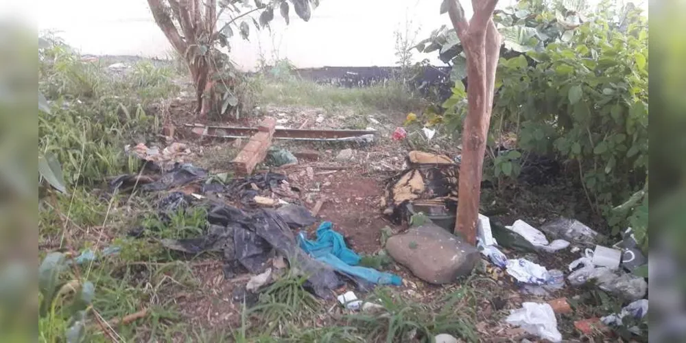 Estupro aconteceu neste lote abandonado, na área central de Ponta Grossa