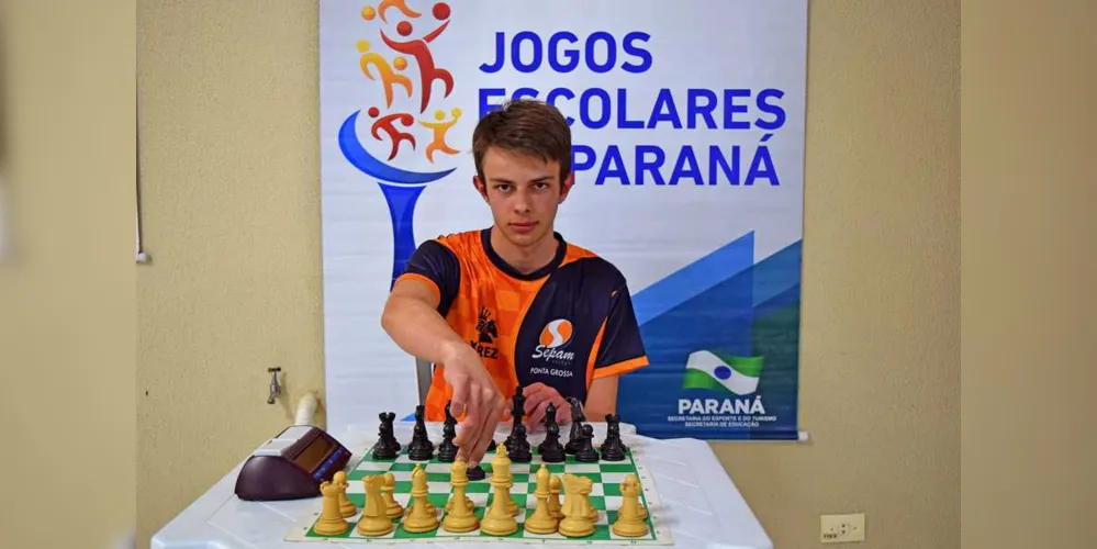 Imagem ilustrativa da imagem Aluno de PG se torna o melhor jogador de xadrez do Paraná