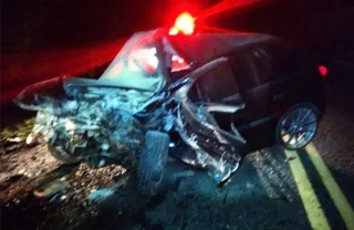 Motoristas dos três carros tiveram lesões graves e foram levados à Santa Casa de Irati | Corpo de Bombeiros