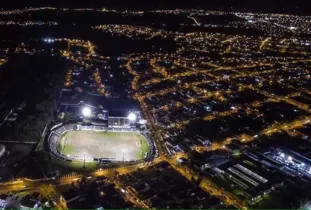 Foto aérea e noturna do estádio do Operário ‘bomba’ nas redes sociais