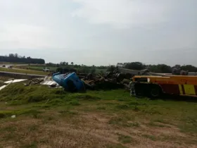 Motorista não resistiu aos ferimentos e morreu ainda no local do acidente | Reprodução/Portal Castro/Click Campos Gerais